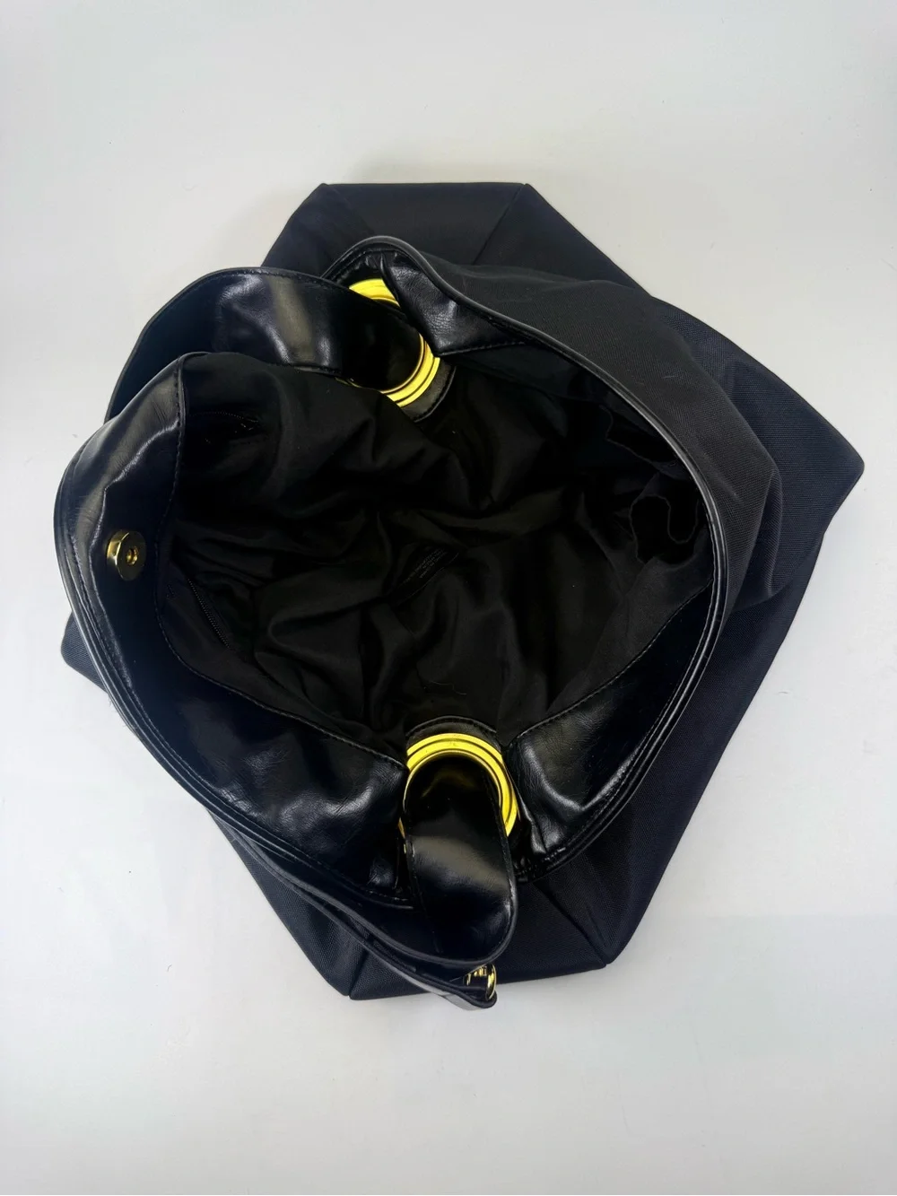 Kenneth Cole Reaction Black Nylon Large Hobo Shoulder Bag Tote Purse
